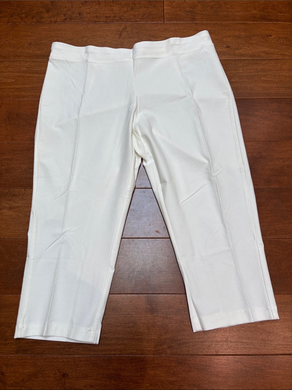 Denver Hayes White Cropped Ponte Pull-On Pants